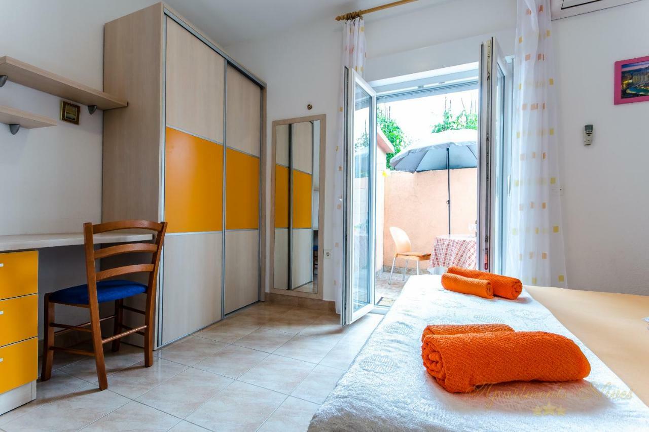 Apartments Nives Suhi Potok Jesenice  Exterior foto
